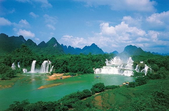 北海银滩•德天跨国瀑布•通灵峡谷 3天2晚游