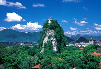 王城独秀峰