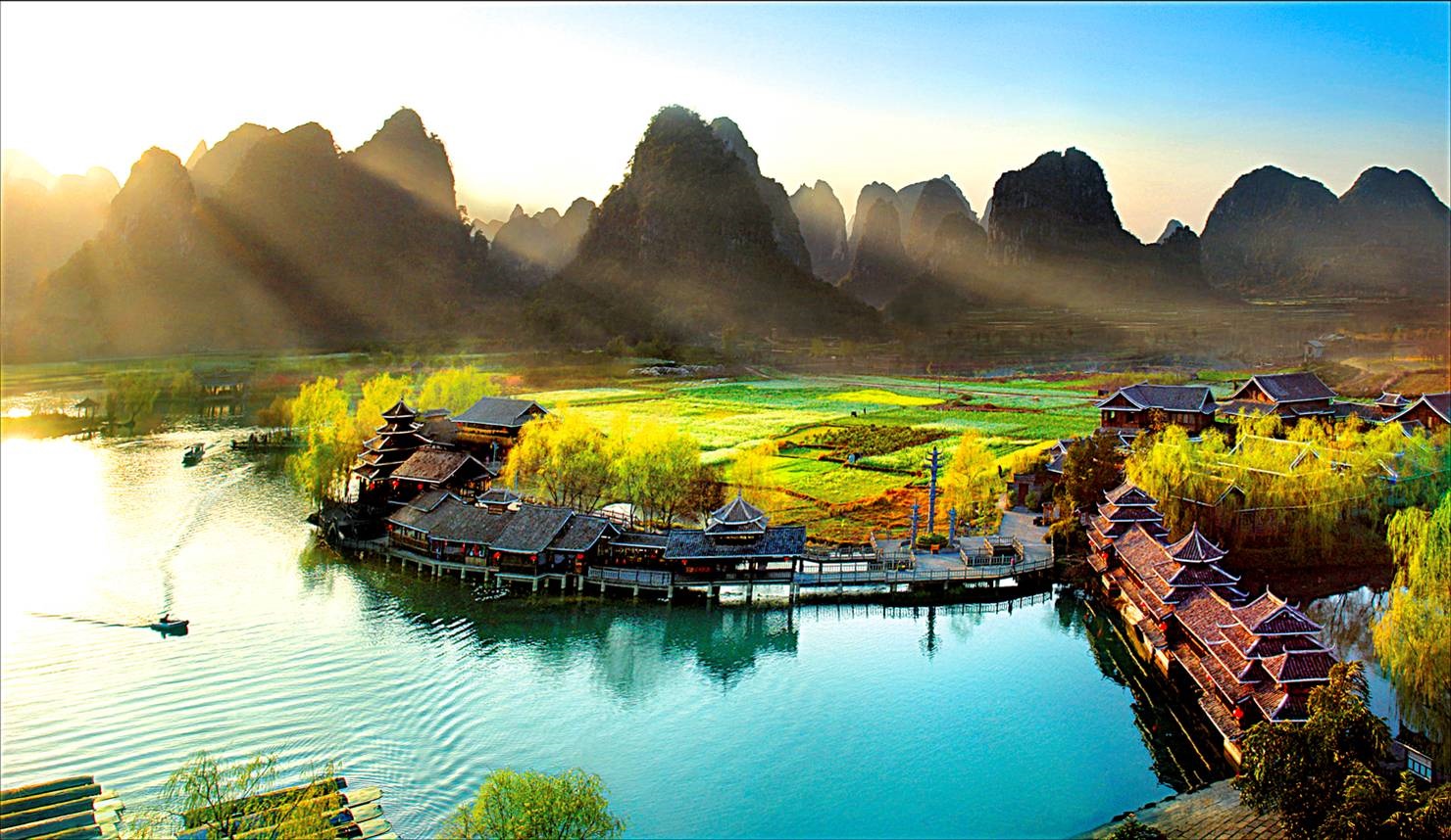 【小包团-全景4天游】桂林象鼻山•漓江阳朔•相公山•印象刘三姐•遇龙河竹筏4天3晚游