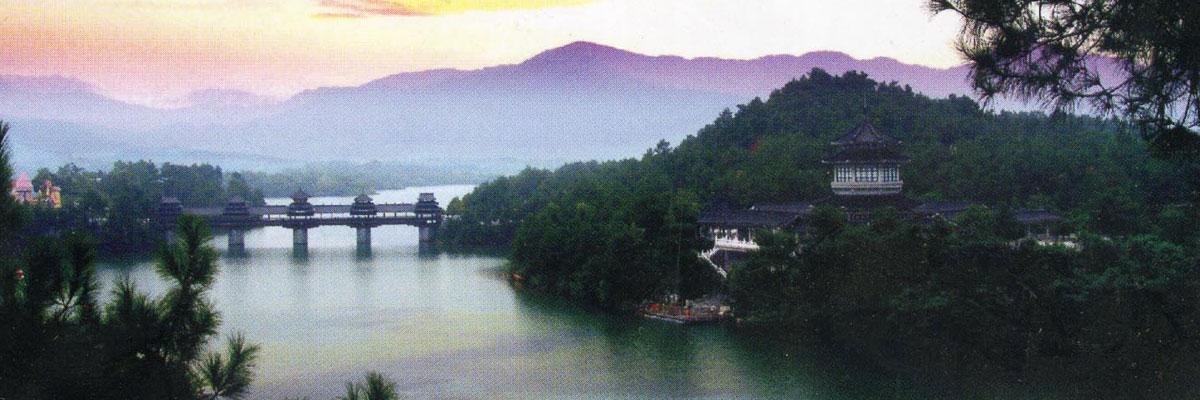 广西的一些美食旅游节|广西旅游|广西旅游介绍|广西南宁美食一条街中山路