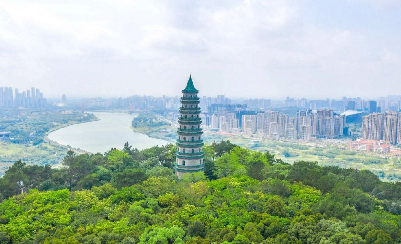 【南宁精华4天游】德天跨国瀑布•通灵大峡谷•巴马长寿村•南宁青秀山•相思小镇•广西民族博物馆 4天3晚纯玩游