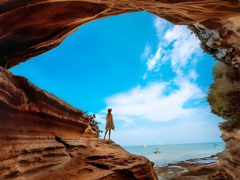 【广西畅游9天游】桂林山水•漓江阳朔•德天跨国瀑布•通灵峡谷•北海银滩