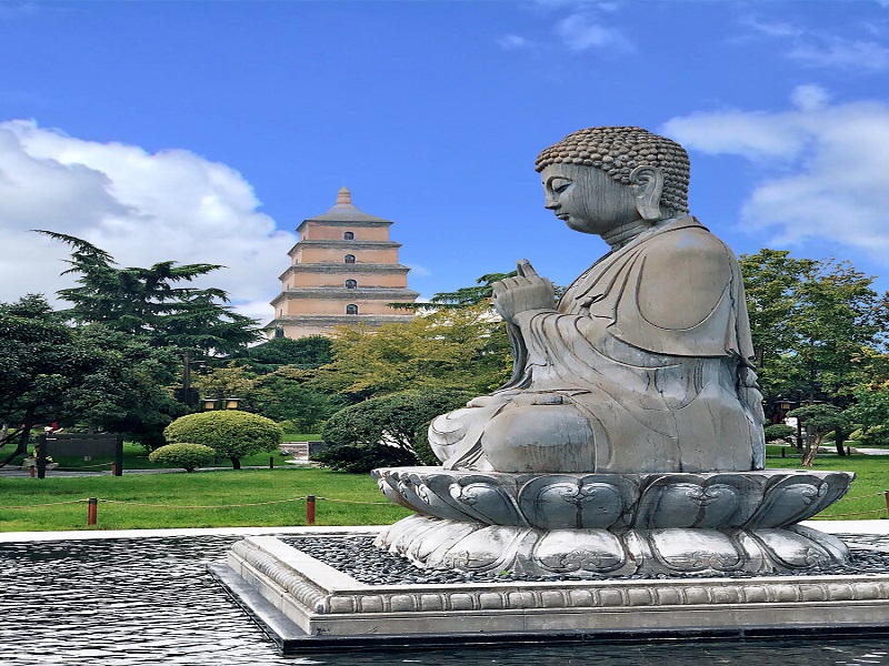 西安•钟鼓楼•秦始皇陵兵马俑•华清宫•法门寺•西安博物馆•大唐