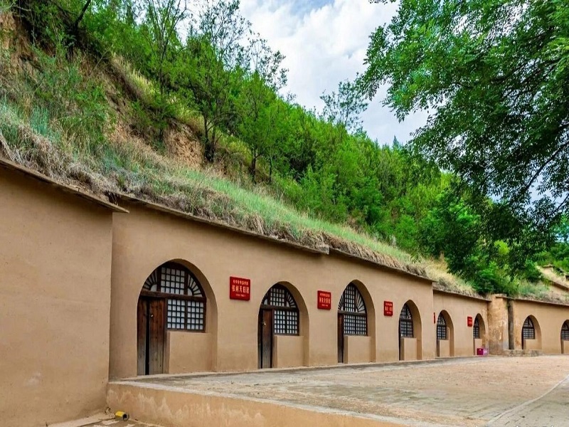 西安•黄帝陵•壶口瀑布•延安•杨家岭•延安革命纪念馆•兵马俑•